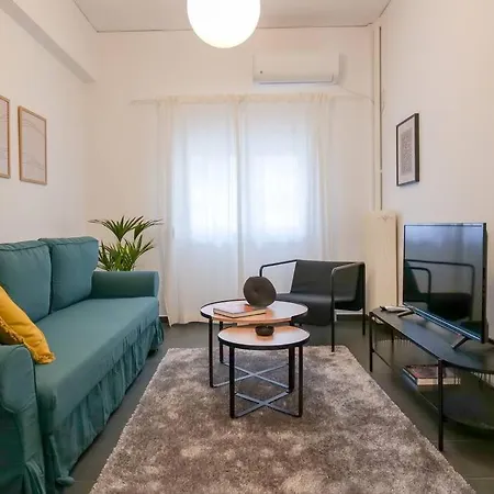 The Art Street Penthouse In Athens